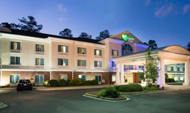 Holiday Inn Express I-95 Exterior