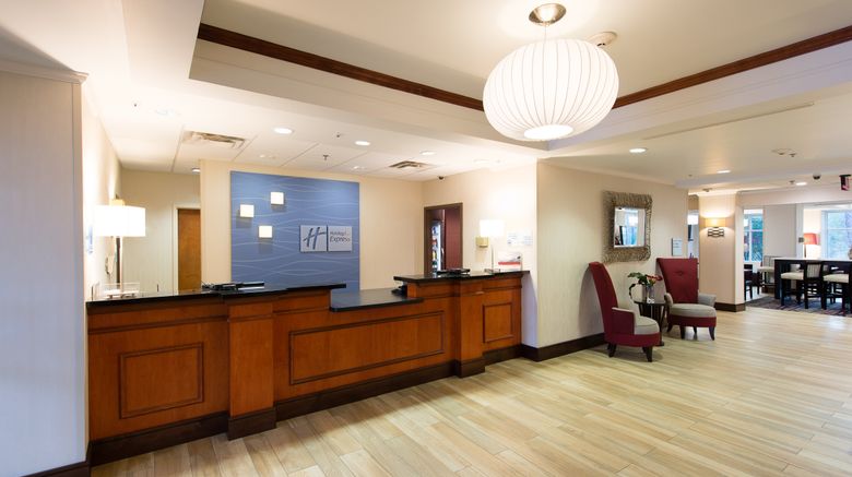 <b>Holiday Inn Express I-95 Lobby</b>. Images powered by <a href="https://www.leonardoworldwide.com/" title="Leonardo Worldwide" target="_blank">Leonardo</a>.