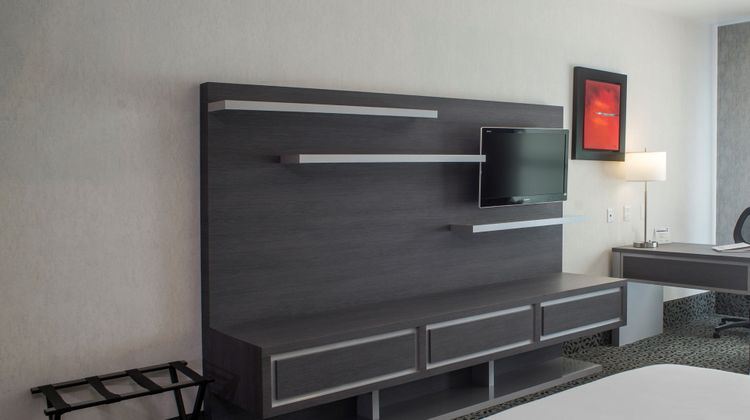 Holiday Inn Express Queretaro Room