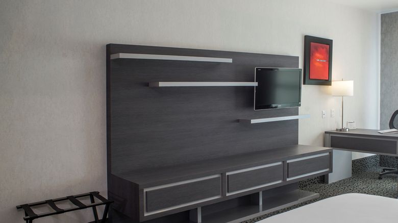 <b>Holiday Inn Express Queretaro Room</b>. Images powered by <a href="https://www.leonardoworldwide.com/" title="Leonardo Worldwide" target="_blank">Leonardo</a>.