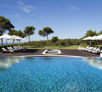 Hotel du Castellet Exterior
