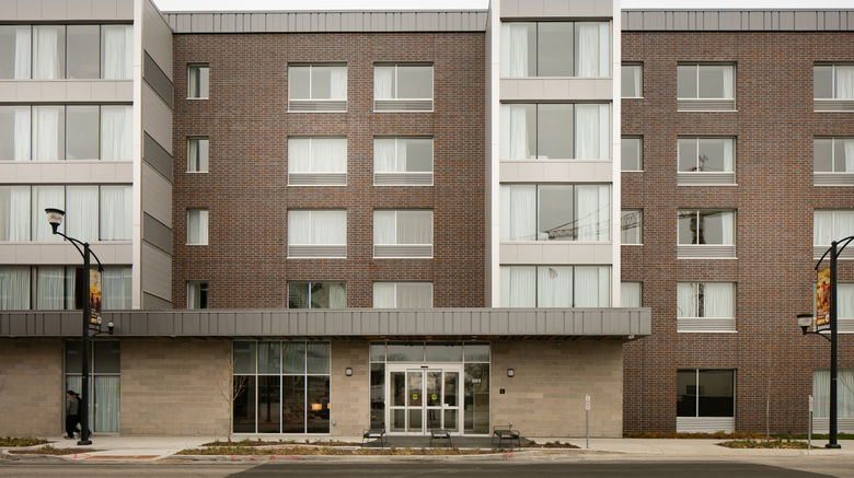 <b>Staybridge Suites Des Moines Downtown Exterior</b>. Images powered by <a href="https://www.leonardoworldwide.com/" title="Leonardo Worldwide" target="_blank">Leonardo</a>.