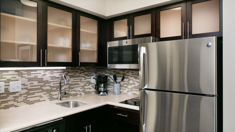 Staybridge Suites Des Moines Downtown Room