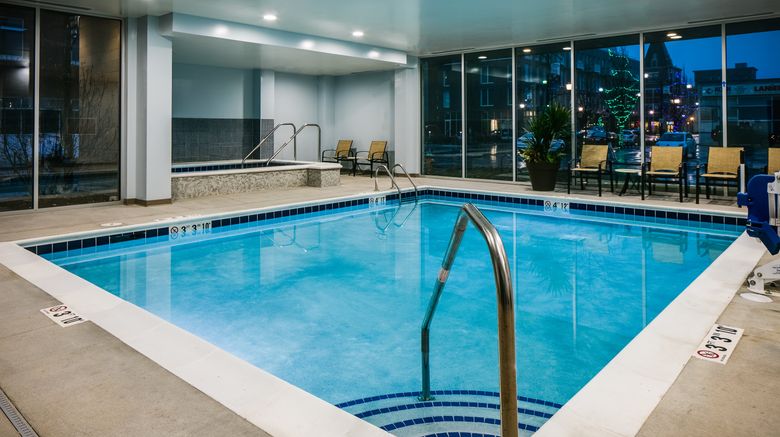 <b>Staybridge Suites Des Moines Downtown Pool</b>. Images powered by <a href="https://www.leonardoworldwide.com/" title="Leonardo Worldwide" target="_blank">Leonardo</a>.