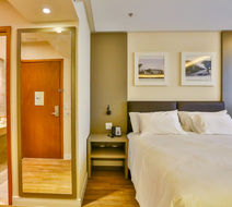 Holiday Inn Goiania Room