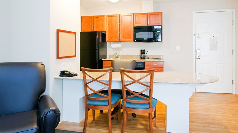 <b>Candlewood Suites Jacksonville Suite</b>. Images powered by <a href="https://www.leonardoworldwide.com/" title="Leonardo Worldwide" target="_blank">Leonardo</a>.