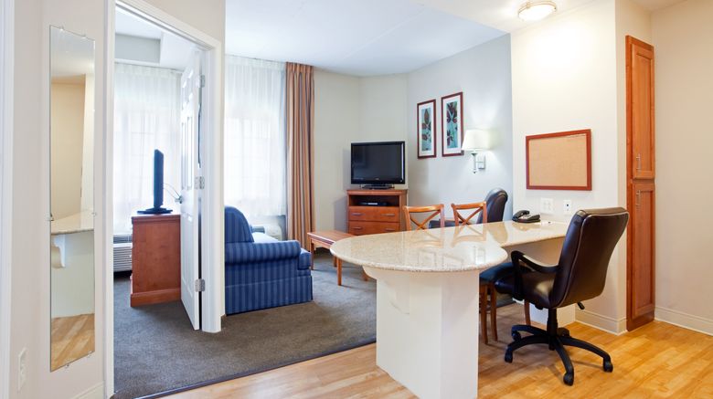 <b>Candlewood Suites Jacksonville Suite</b>. Images powered by <a href="https://www.leonardoworldwide.com/" title="Leonardo Worldwide" target="_blank">Leonardo</a>.