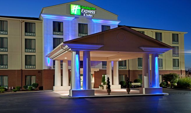 Holiday Inn Express Exterior