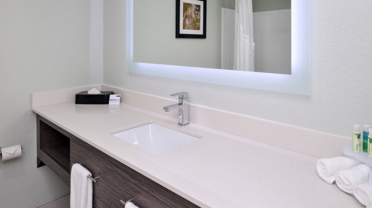 Holiday Inn Express Naples North Room