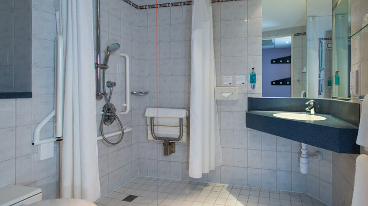 Holiday Inn Express Wandsworth Room