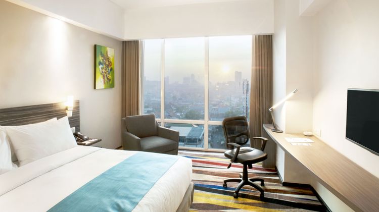 Holiday Inn Express Surabaya CenterPoint Room