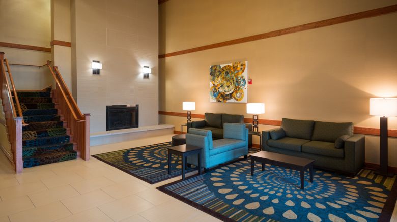 <b>Holiday Inn Express & Stes Chicago West Lobby</b>. Images powered by <a href="https://www.leonardoworldwide.com/" title="Leonardo Worldwide" target="_blank">Leonardo</a>.