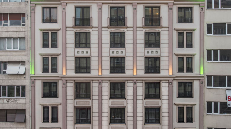 <b>Holiday Inn Istanbul-Sisli Exterior</b>. Images powered by <a href="https://www.leonardoworldwide.com/" title="Leonardo Worldwide" target="_blank">Leonardo</a>.