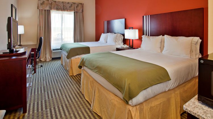 Holiday Inn Express & Suites North Room