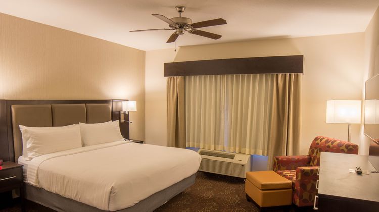 Holiday Inn Trophy Club Room