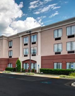 Holiday Inn Express & Suites Ashland