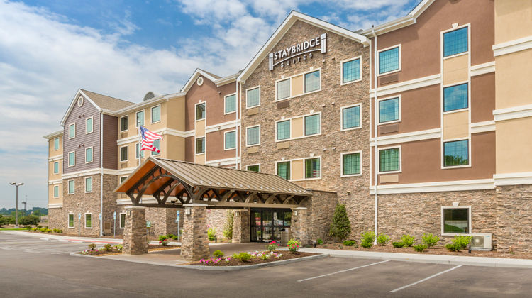 Staybridge Suites, Canton Exterior