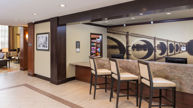 Staybridge Suites, Canton Lobby