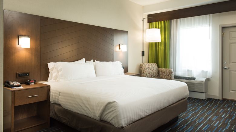 <b>Holiday Inn Express & Suites Rock Falls Room</b>. Images powered by <a href="https://www.leonardoworldwide.com/" title="Leonardo Worldwide" target="_blank">Leonardo</a>.