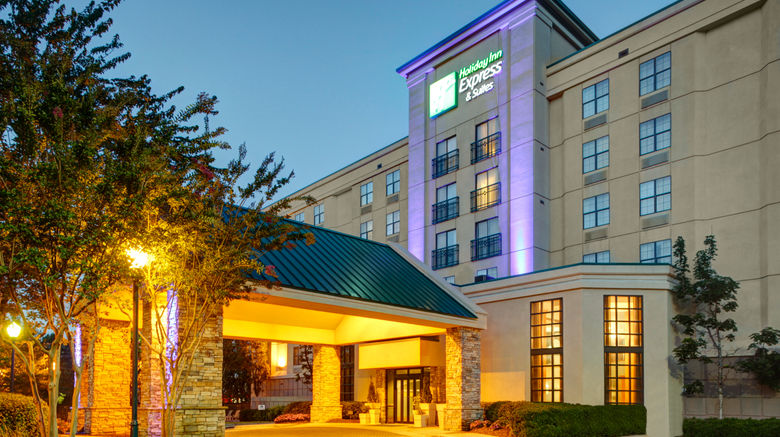 <b>Holiday Inn Express & Stes Buckhead Exterior</b>. Images powered by <a href="https://www.leonardoworldwide.com/" title="Leonardo Worldwide" target="_blank">Leonardo</a>.