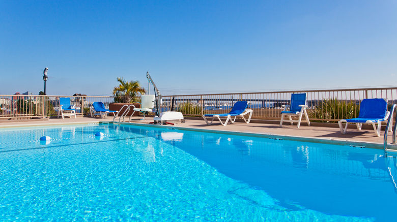 <b>Holiday Inn Riverview Pool</b>. Images powered by <a href="https://www.leonardoworldwide.com/" title="Leonardo Worldwide" target="_blank">Leonardo</a>.
