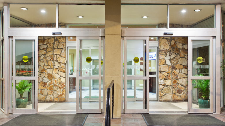 <b>Holiday Inn Riverview Exterior</b>. Images powered by <a href="https://www.leonardoworldwide.com/" title="Leonardo Worldwide" target="_blank">Leonardo</a>.