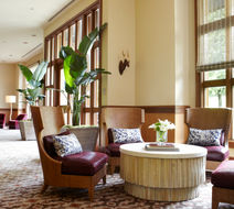 Kimpton RiverPlace Hotel Lobby