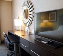 Holiday Inn Sudbury Room