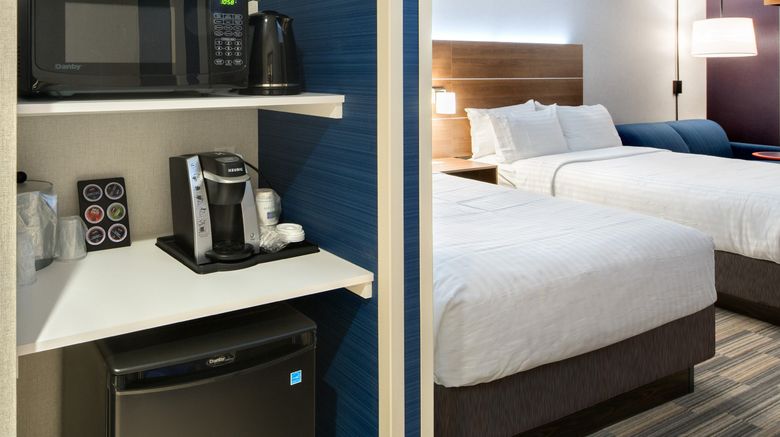 <b>Holiday Inn Express Red Deer North Room</b>. Images powered by <a href="https://www.leonardoworldwide.com/" title="Leonardo Worldwide" target="_blank">Leonardo</a>.