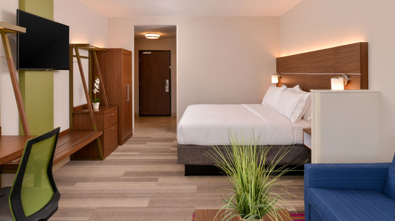 <b>Holiday Inn Express & Suites Salem Suite</b>. Images powered by <a href="https://www.leonardoworldwide.com/" title="Leonardo Worldwide" target="_blank">Leonardo</a>.