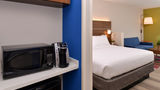 Holiday Inn Express & Suites Salem Suite