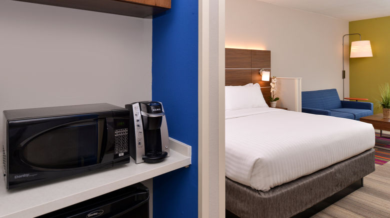 <b>Holiday Inn Express & Suites Salem Suite</b>. Images powered by <a href="https://www.leonardoworldwide.com/" title="Leonardo Worldwide" target="_blank">Leonardo</a>.