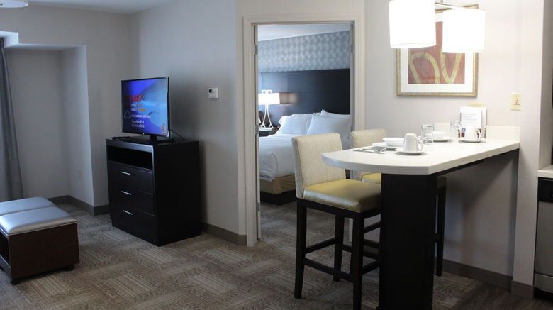 <b>Staybridge Suites Miamisburg Room</b>. Images powered by <a href="https://www.leonardoworldwide.com/" title="Leonardo Worldwide" target="_blank">Leonardo</a>.