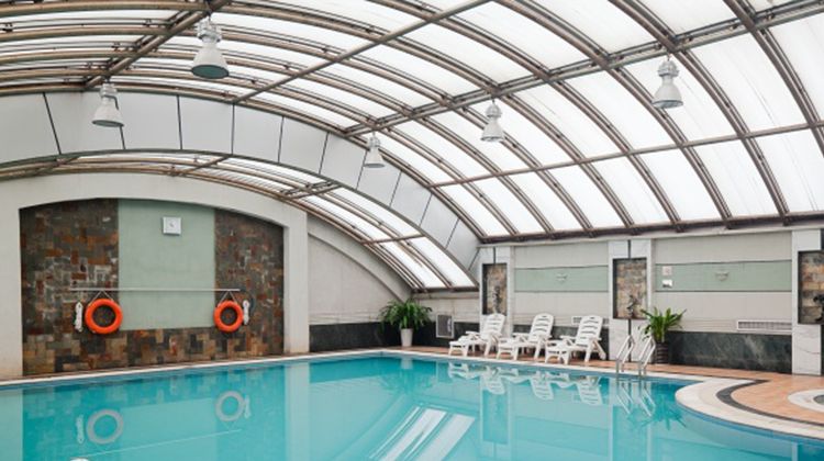 Holiday Inn Pool