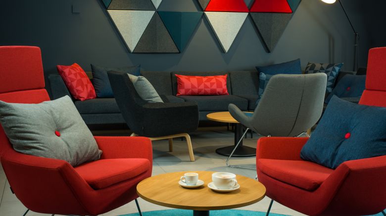 <b>Holiday Inn Express Birmingham NEC Lobby</b>. Images powered by <a href="https://www.leonardoworldwide.com/" title="Leonardo Worldwide" target="_blank">Leonardo</a>.