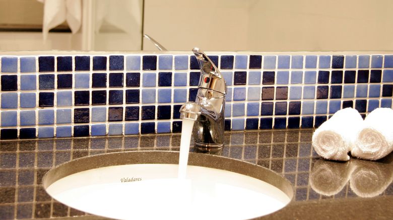 <b>Holiday Inn Express Madrid-Getafe Room</b>. Images powered by <a href="https://www.leonardoworldwide.com/" title="Leonardo Worldwide" target="_blank">Leonardo</a>.