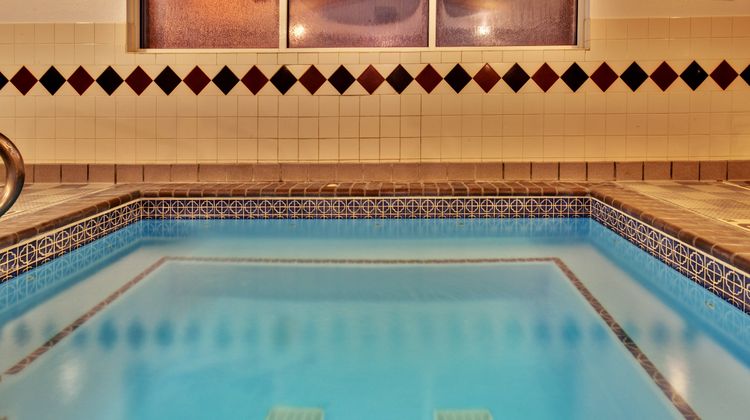 Holiday Inn Express Pool
