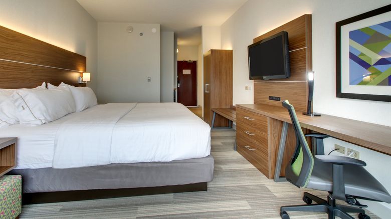 <b>Holiday Inn Express/Stes Aurora-Napervil Suite</b>. Images powered by <a href="https://www.leonardoworldwide.com/" title="Leonardo Worldwide" target="_blank">Leonardo</a>.