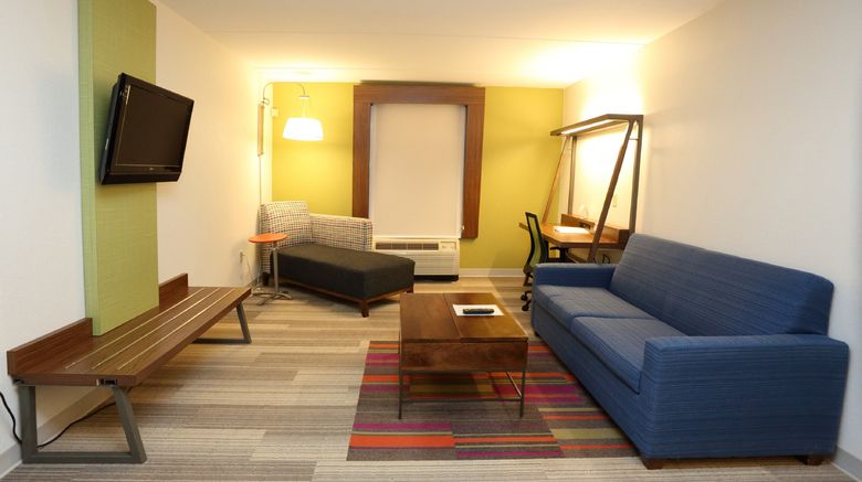 <b>Holiday Inn Express/Suites Newport News Suite</b>. Images powered by <a href="https://www.leonardoworldwide.com/" title="Leonardo Worldwide" target="_blank">Leonardo</a>.