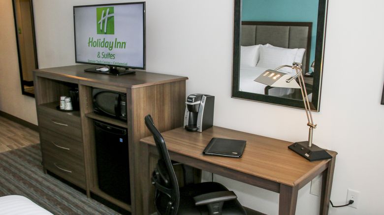 <b>Holiday Inn & Suites Denver Tech Center Room</b>. Images powered by <a href="https://www.leonardoworldwide.com/" title="Leonardo Worldwide" target="_blank">Leonardo</a>.