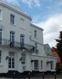 Royal Adelaide Hotel