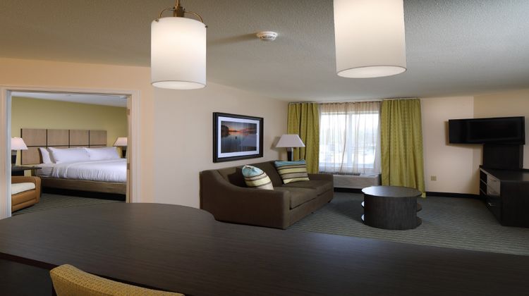 Candlewood Suites Newark South Room