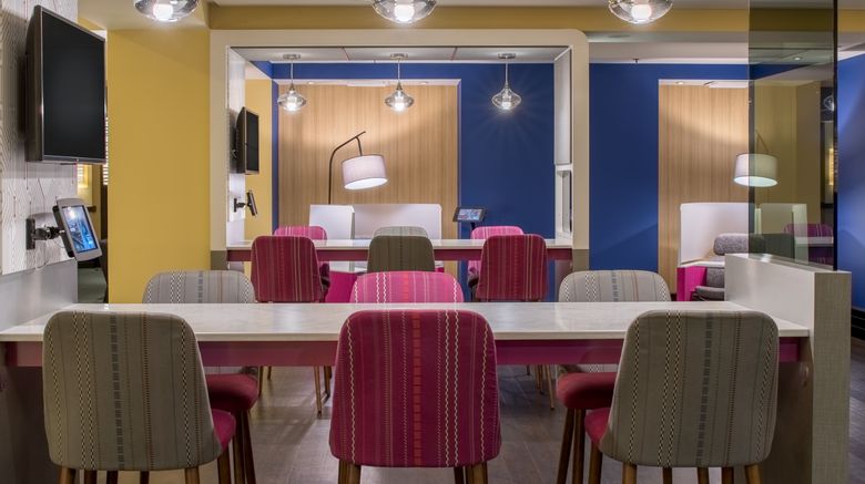 <b>Crowne Plaza Cabana Palo Alto Lobby</b>. Images powered by <a href="https://www.leonardoworldwide.com/" title="Leonardo Worldwide" target="_blank">Leonardo</a>.