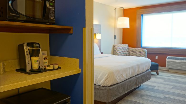 <b>Holiday Inn Express & Stes Millard Area Room</b>. Images powered by <a href="https://www.leonardoworldwide.com/" title="Leonardo Worldwide" target="_blank">Leonardo</a>.