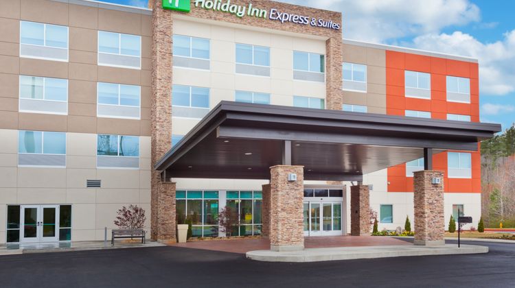 Holiday Inn Express/Suites Cartersville Exterior