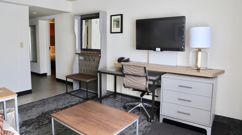 <b>Holiday Inn Salem Suite</b>. Images powered by <a href="https://www.leonardoworldwide.com/" title="Leonardo Worldwide" target="_blank">Leonardo</a>.