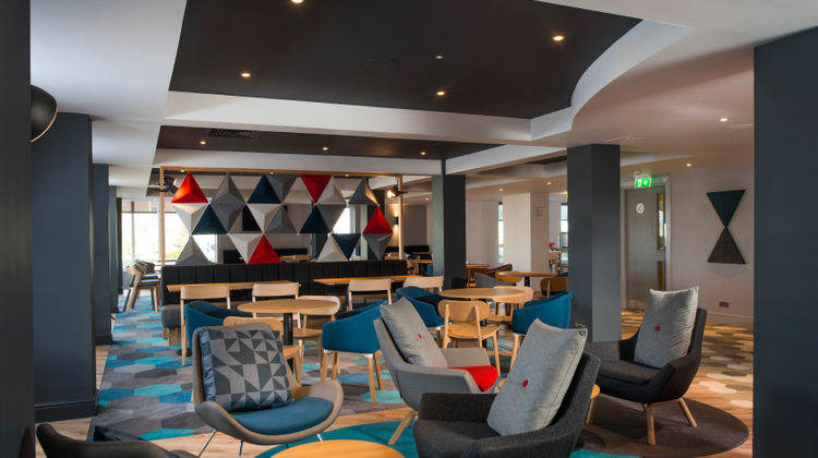 Holiday Inn Express Edinburgh Waterfront Lobby