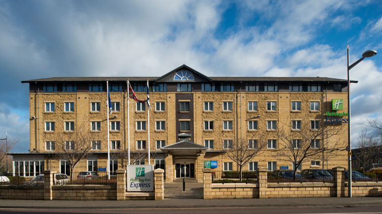 Holiday Inn Express Edinburgh Waterfront Exterior