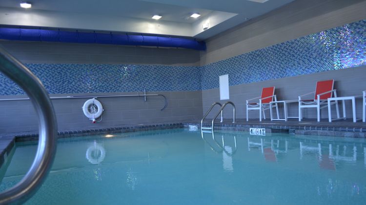 Holiday Inn Exp Knoxville W Papermill Dr Pool