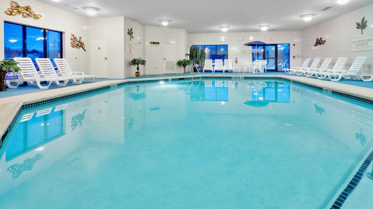 Holiday Inn Express & Suites Pool